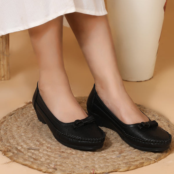 Women's Perforated Wedge Moccasins with Bow Detail