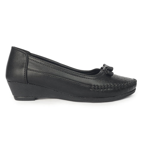 Women's Perforated Wedge Moccasins with Bow Detail