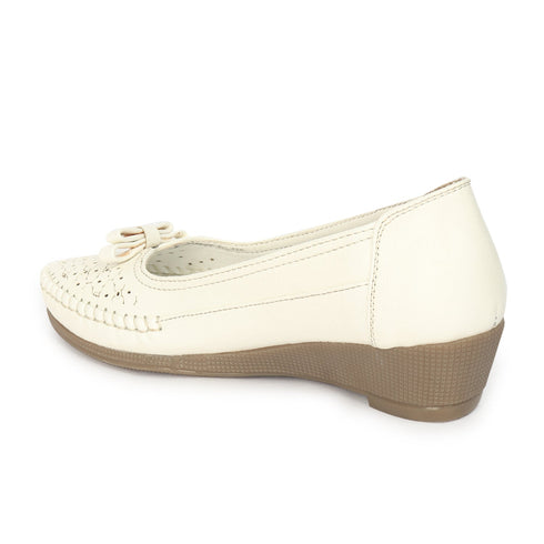 Women's Perforated Wedge Moccasins with Bow Detail