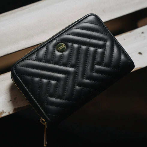 Carlton London Black Quilted Zip Around Wallet CLHB 38