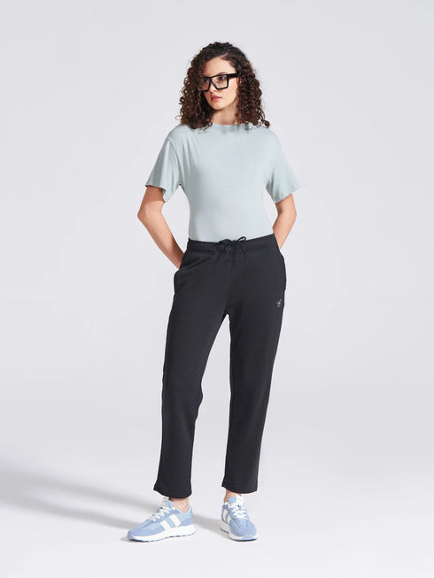 Women's Black Regular Fit Track Pants