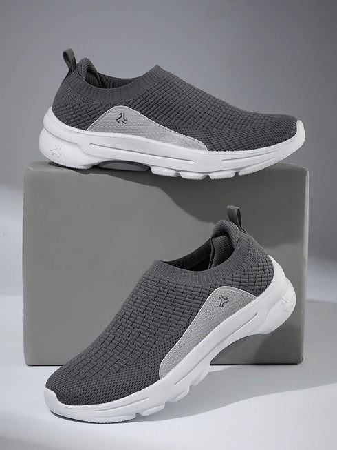 CYNOR Grey Men's Walking Shoes