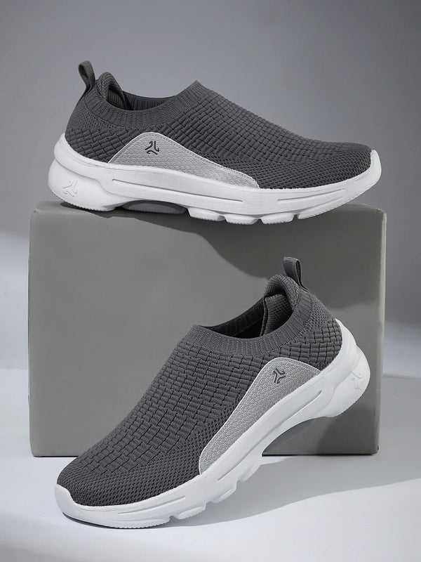 CYNOR Grey Men's Walking Shoes