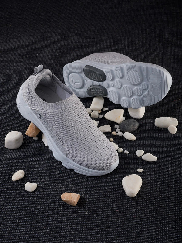 CYNOR Grey Men's Walking Shoes