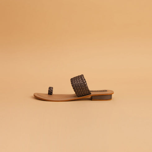 Charvi Woven Flats