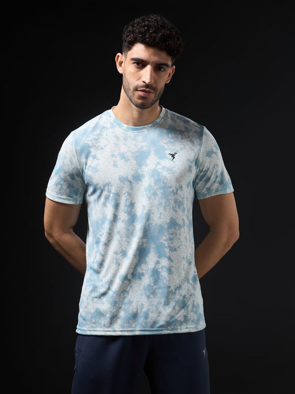 Men Abstract Print Slim Fit Crew Neck T-shirt with TECHNO COOL+
