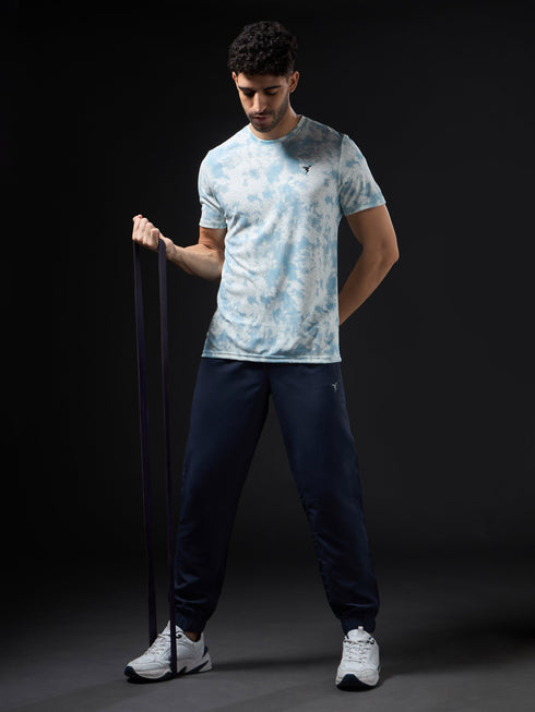 Men Abstract Print Slim Fit Crew Neck T-shirt with TECHNO COOL+