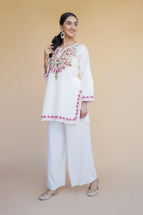 Reshika in Kashmiri Aari Work Cotton Short Kurta – White