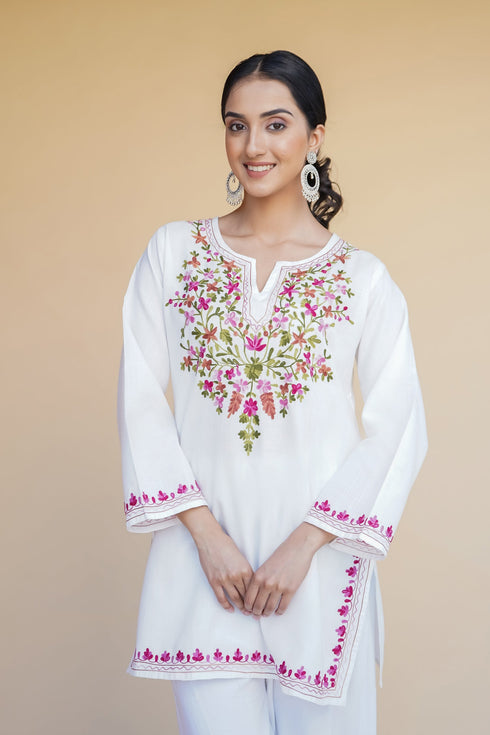 Reshika in Kashmiri Aari Work Cotton Short Kurta – White