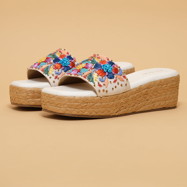 Daisyy Embroidered Wedges