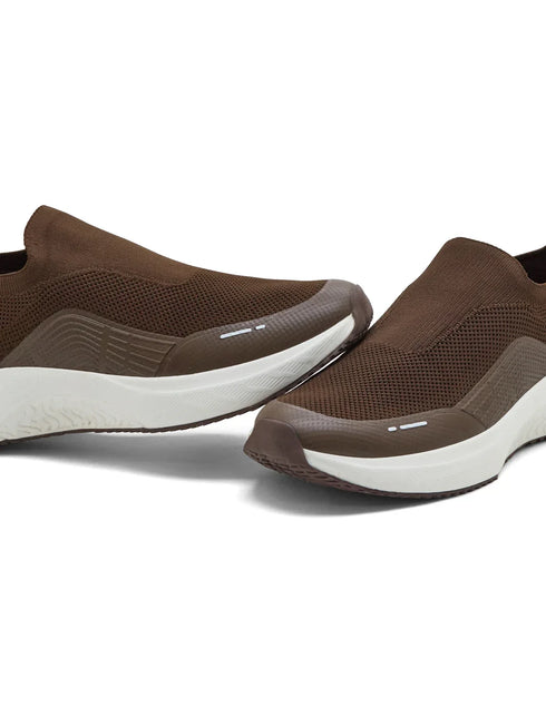 FLYNN Brown Men's Walking Shoes