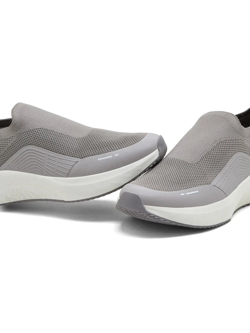 FLYNN Grey Men's Walking Shoes