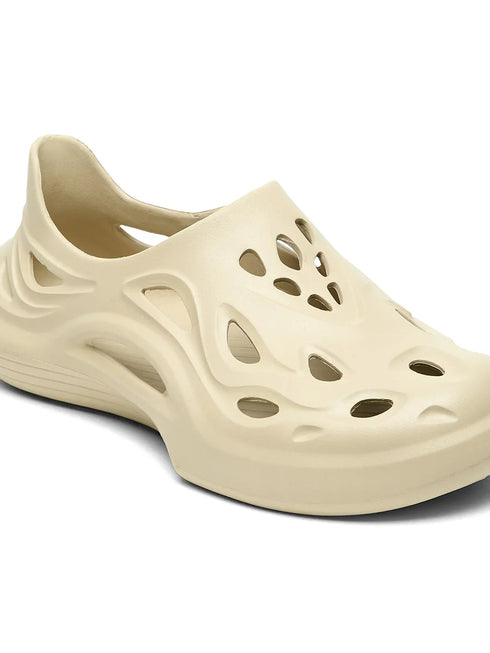 GC-4024 Beige Men's Clogs