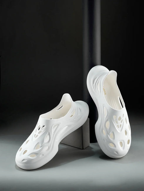 GC-4024 White Men's Clogs