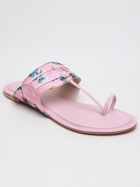Gulpankh Pink Kolhapuri Flats