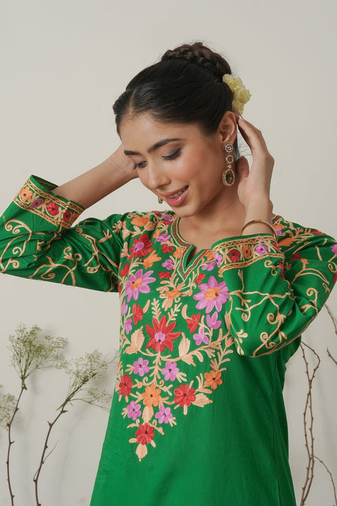 Kashmiri Aari Work Cotton Kurta with Farsi Pant - Green
