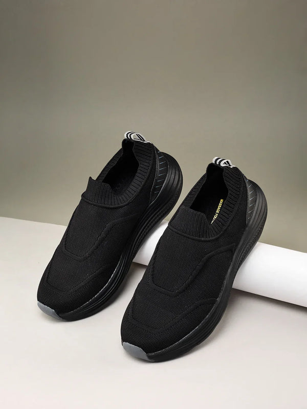 HOOP Black Men's Walking Shoes