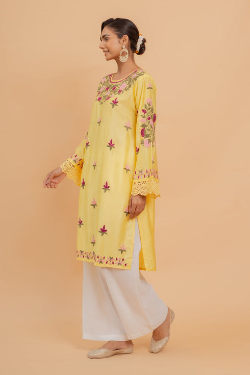 Falak Kashmiri Long Kurta In Yellow Chanderi Silk With Aari