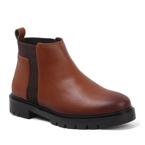 Women's Slip-On Chelsea Ankle Boot - Chunky Lug Sole Modern Boots