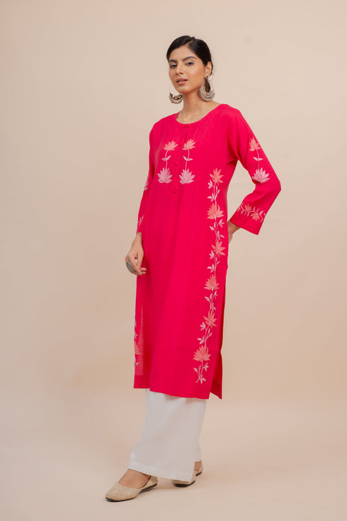 Falak Kashmiri Long Kurta In Pink Muslin With Aari
