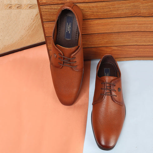 Men's Textured Leather Lace-Up Derby Shoe