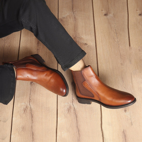Men's Leather Chelsea Boots with Textured Side Panel