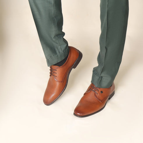 Men's Textured Leather Lace-Up Derby Shoe
