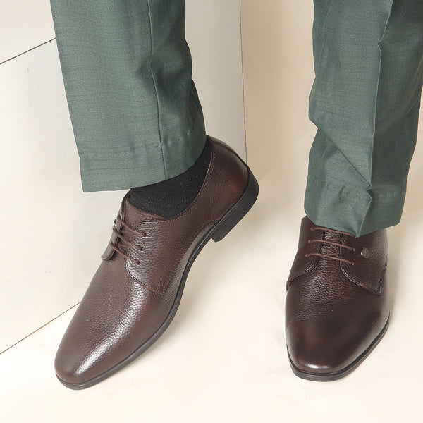 Men's Textured Leather Lace-Up Derby Shoe