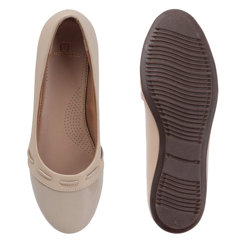 Women's Classic Decorative Strap Detail Flat