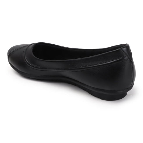 Women's Refined Rounded Toe Flats