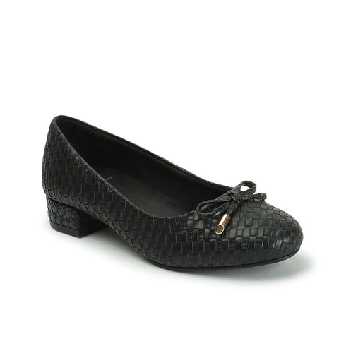 Women's Textured Round Toe Block Heel Pumps