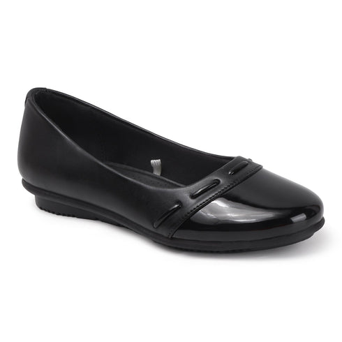 Women's Classic Decorative Strap Detail Flat