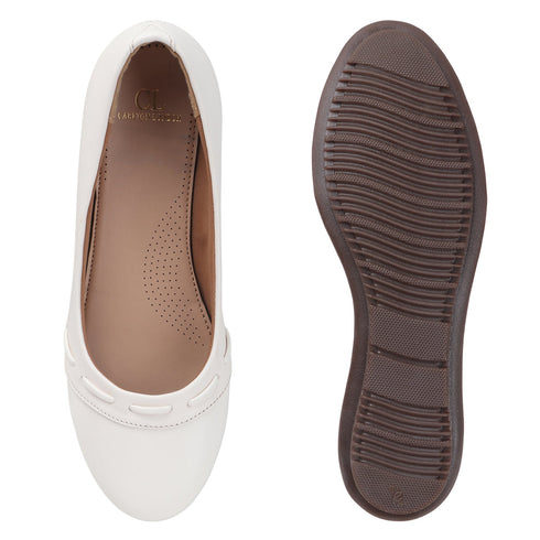 Women's Classic Decorative Strap Detail Flat