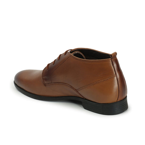Men's Classic Lace-Up Chukka Boots