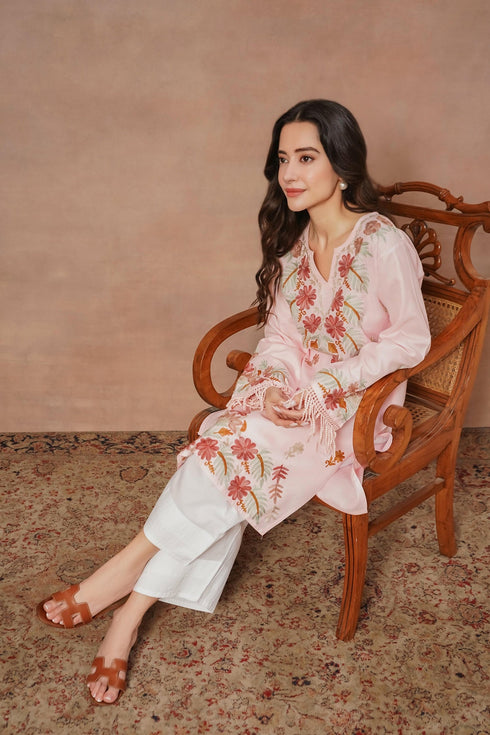 Komal x HOK Falak Kashmiri Long Kurta - Pink