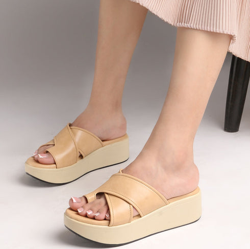 Women's Toe-Ring Crisscross Wedge Sandals