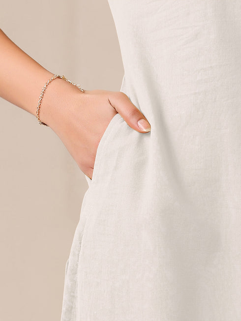 Off White Cotton Solid Straight Kurta