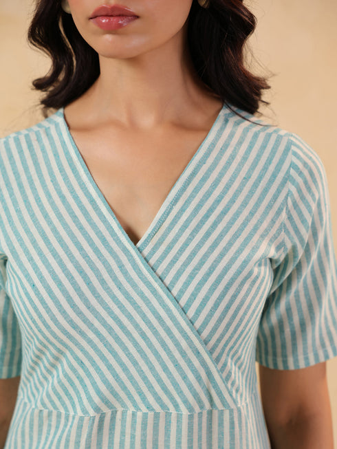 Janasya Women's White & Turquoise Cotton Striped Straight Kurta