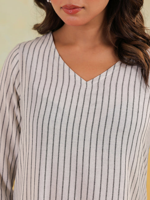 Janasya Women's White & Black Cotton Striped Straight Kurta