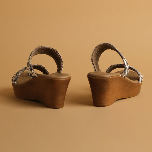 Lecy Woven Wedges