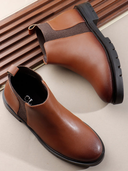 Women's Slip-On Chelsea Ankle Boot - Chunky Lug Sole Modern Boots