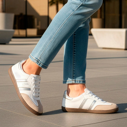 Women's Retro Stripe Canvas Lace-Up Lifestyle Sneaker