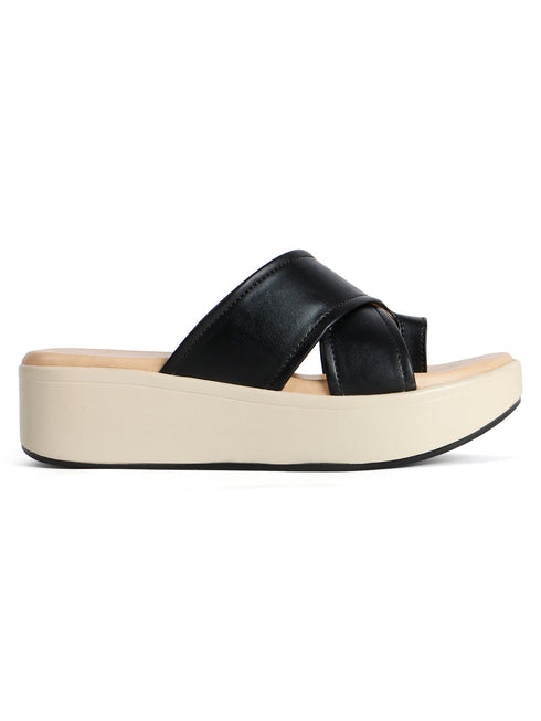 Women's Toe-Ring Crisscross Wedge Sandals
