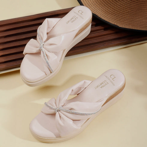 Women's Wedge Sandal with Padded Knot Detail