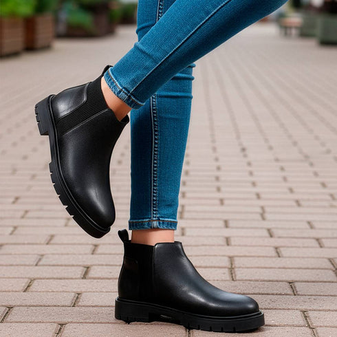 Women's Slip-On Chelsea Ankle Boot - Chunky Lug Sole Modern Boots