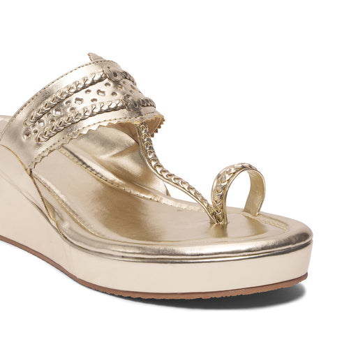 Maya Kolhapuri Wedges