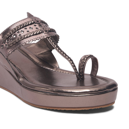 Maya Kolhapuri Wedges