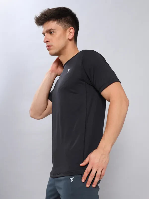 Men Solid Slim Fit Crew Neck T-shirt with TECHNO COOL+