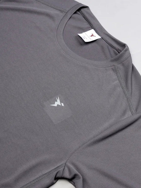 Men Solid Slim Fit Crew Neck T-shirt with TECHNO COOL+