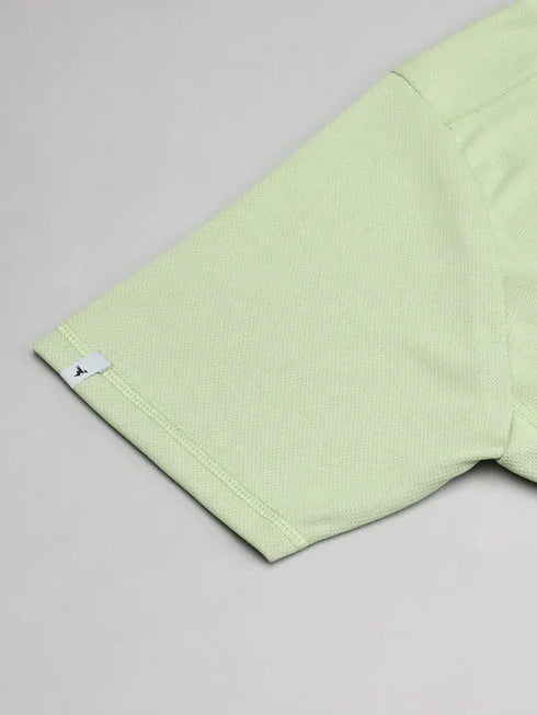 Men Solid Slim Fit Crew Neck T-shirt with TECHNO COOL+